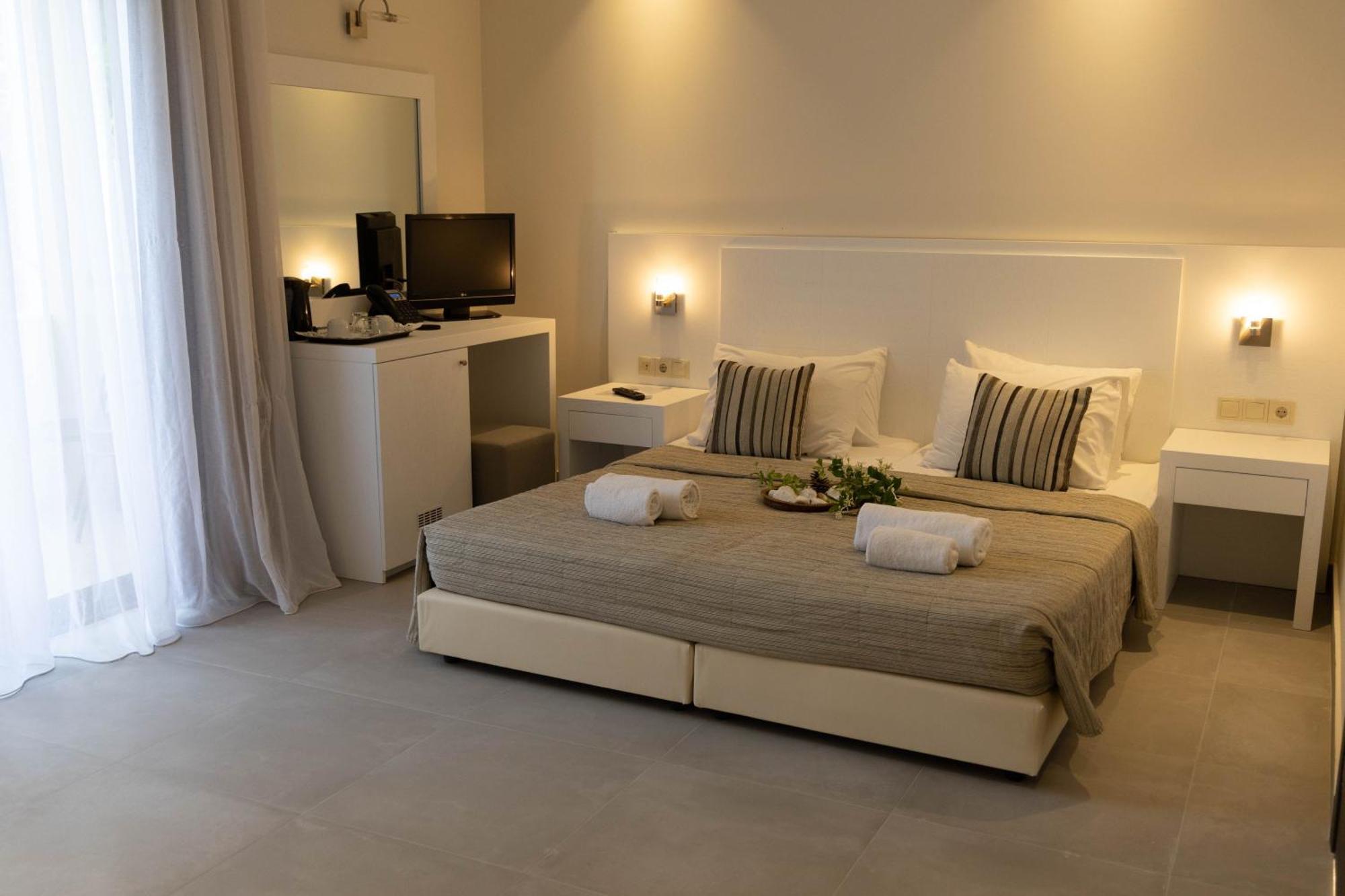 Eva Mare Hotel & Suites - Adults Only Agia Pelagia Kythira المظهر الخارجي الصورة